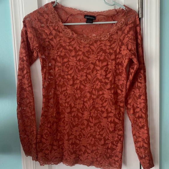 Lace mesh see-through transparent long sleeve top. - Picture 3 of 4